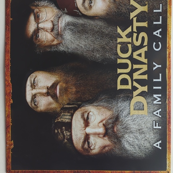 A & E Rustic Duck Dynasty A Family Calling Metal Tin Wall Hanging Sign 12 x 17 - Picture 2 of 12